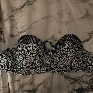 Medium bathing suit top
